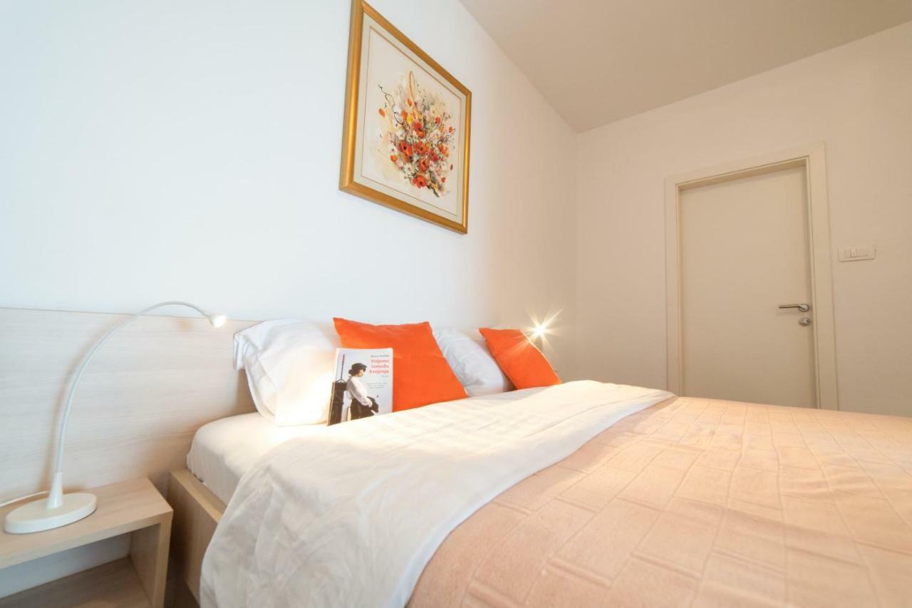 Apartmani D & J Orasac Ngoại thất bức ảnh